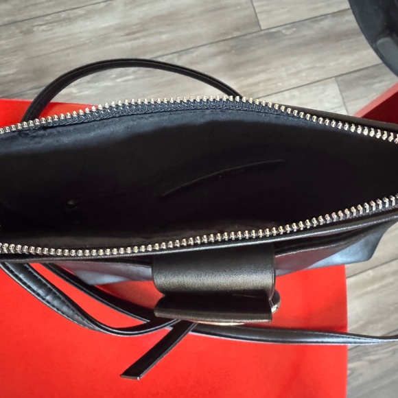 Nine West Gareth Crossbody - Picture 3 of 3